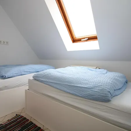Xxl Mit Sauna In Upost, Cleaning Included * Warrenzin